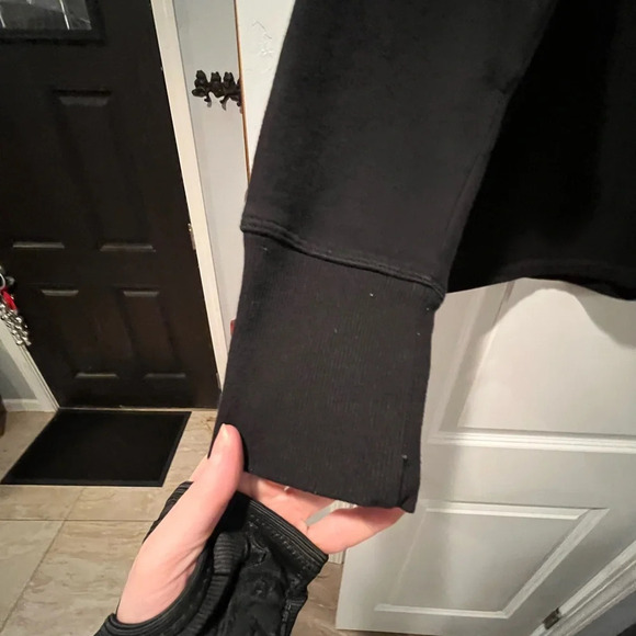 ~Calvin Klein~ Performance Sweatshirt - Large - Picture 4 of 8